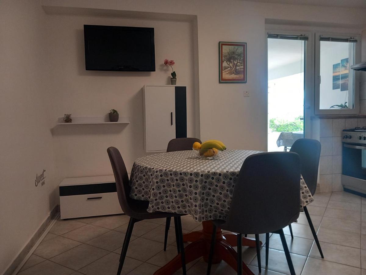 Apartman Iva Kuciste Oda fotoğraf