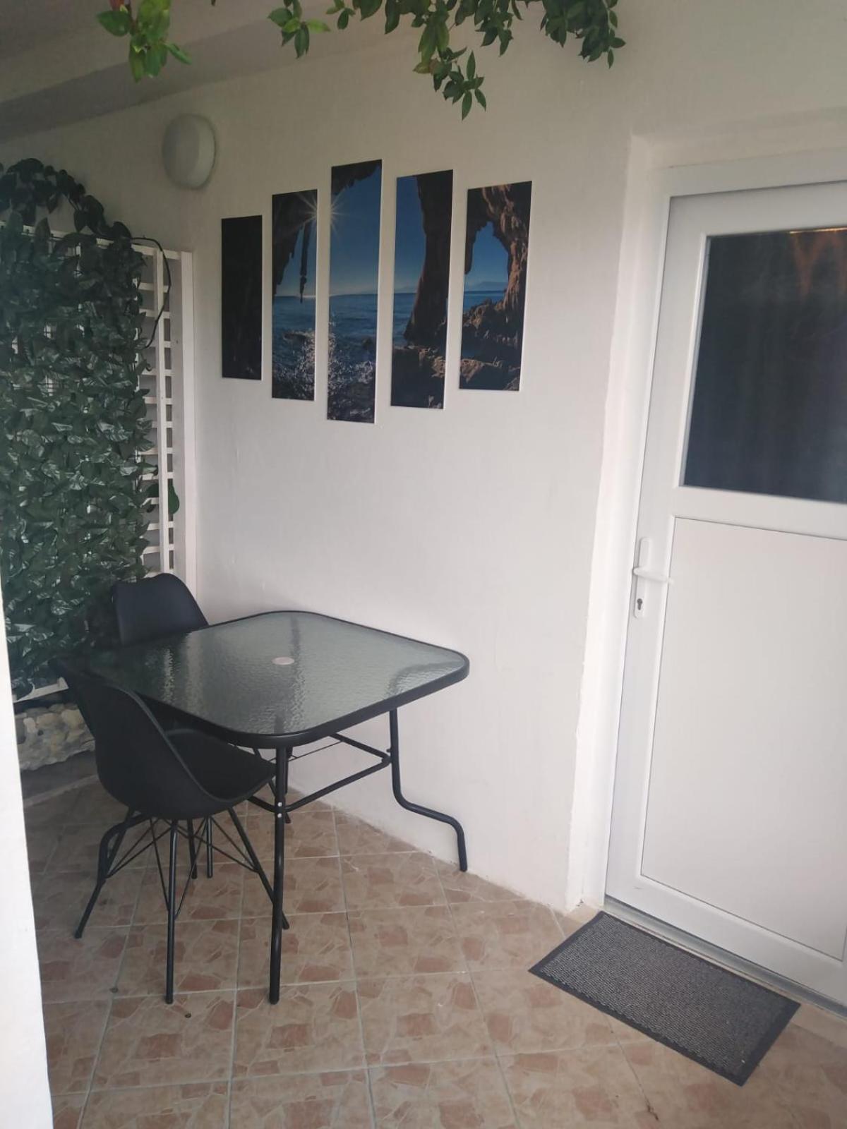 Apartman Iva Kuciste Oda fotoğraf