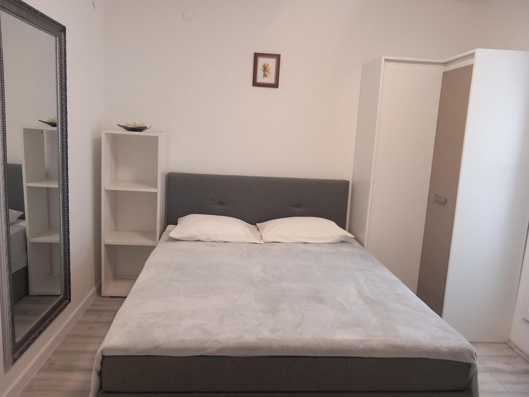 Apartman Iva Kuciste Oda fotoğraf